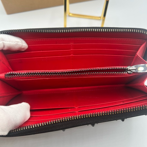 Christian Louboutin Panettone Zip Around Wallet - includes box and dust bag - Picture 9 of 16